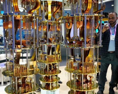 UK Pledges £1 Billion for Quantum Computing, Aims to Retain Talent and Compete with US in AI