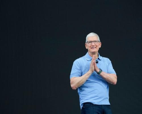 Breaking News: Tim Cook Steps Down as Apple CEO, Leaving Behind a Legacy of Global Expansion and Diplomacy